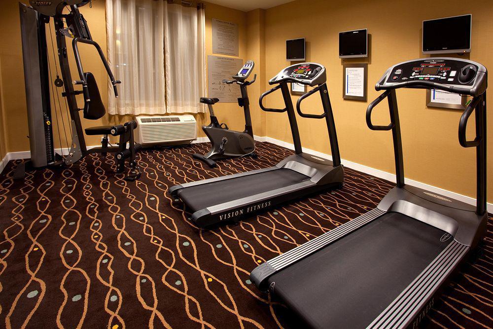 Holiday Inn Express Jacksonville Beach By Ihg Exteriör bild