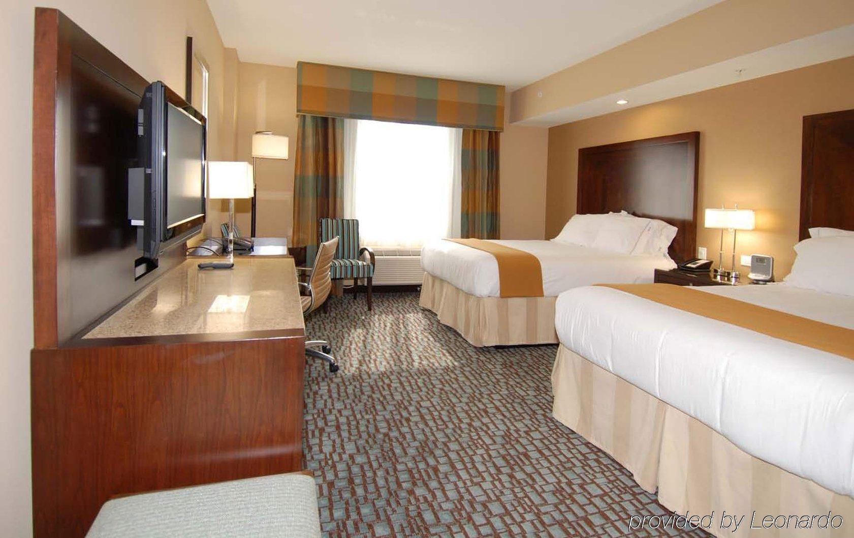 Holiday Inn Express Jacksonville Beach By Ihg Rum bild