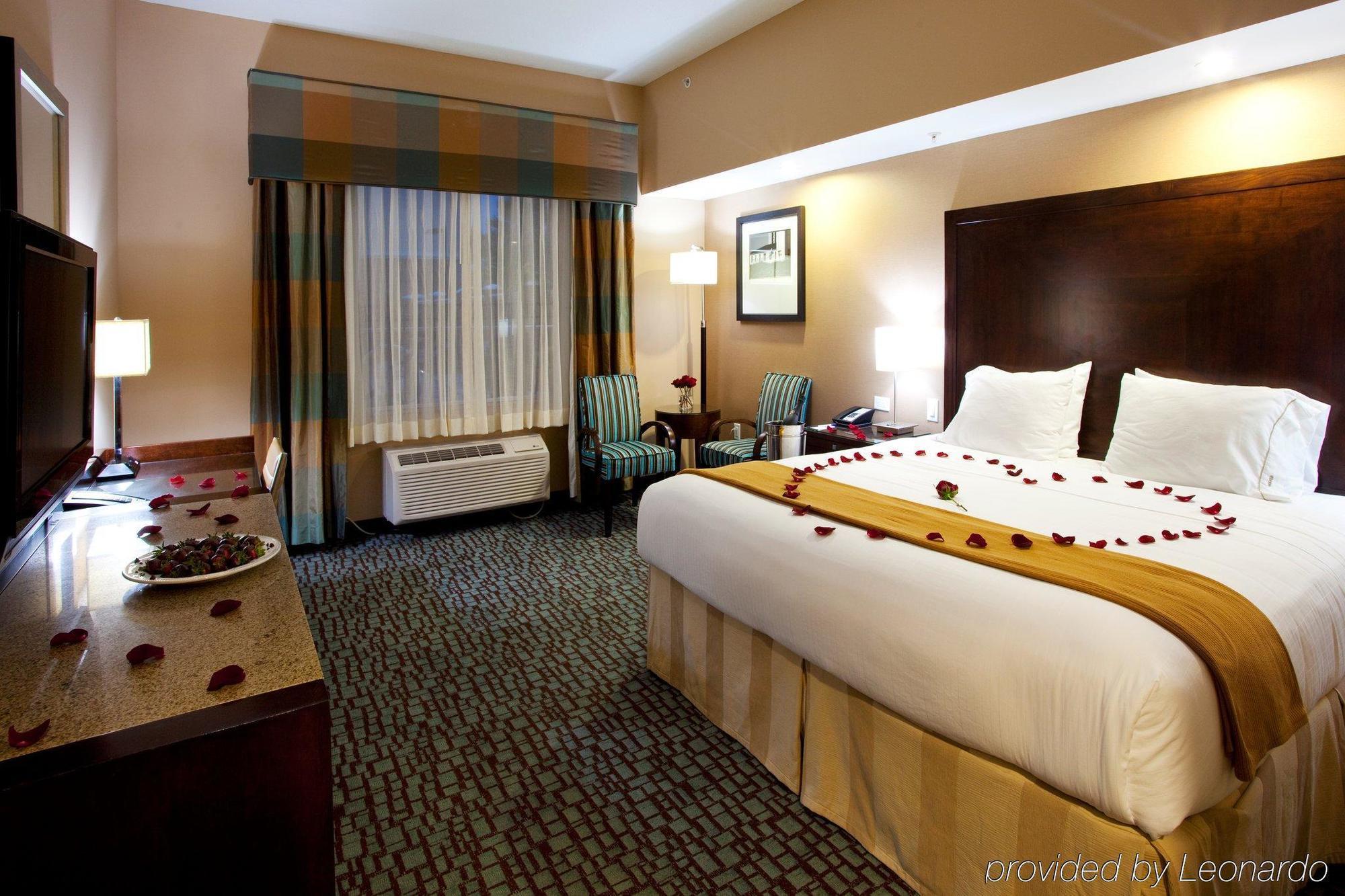 Holiday Inn Express Jacksonville Beach By Ihg Exteriör bild